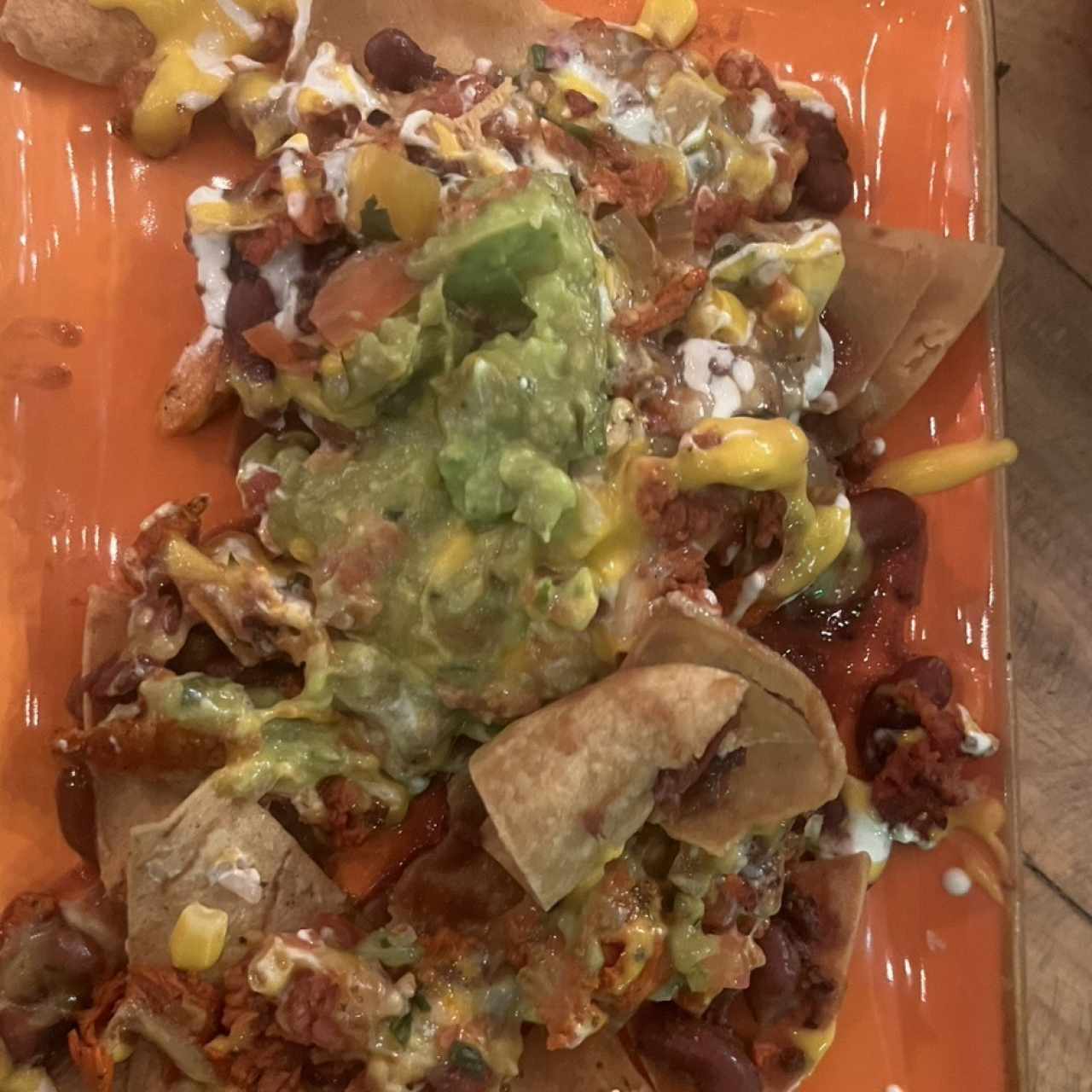 Nachos con pastor y pollo