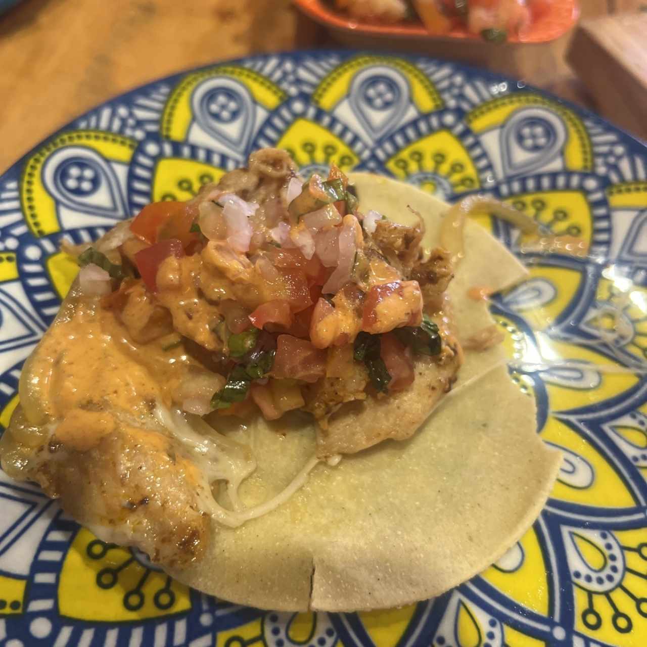 Tacos de pollo y camarones 