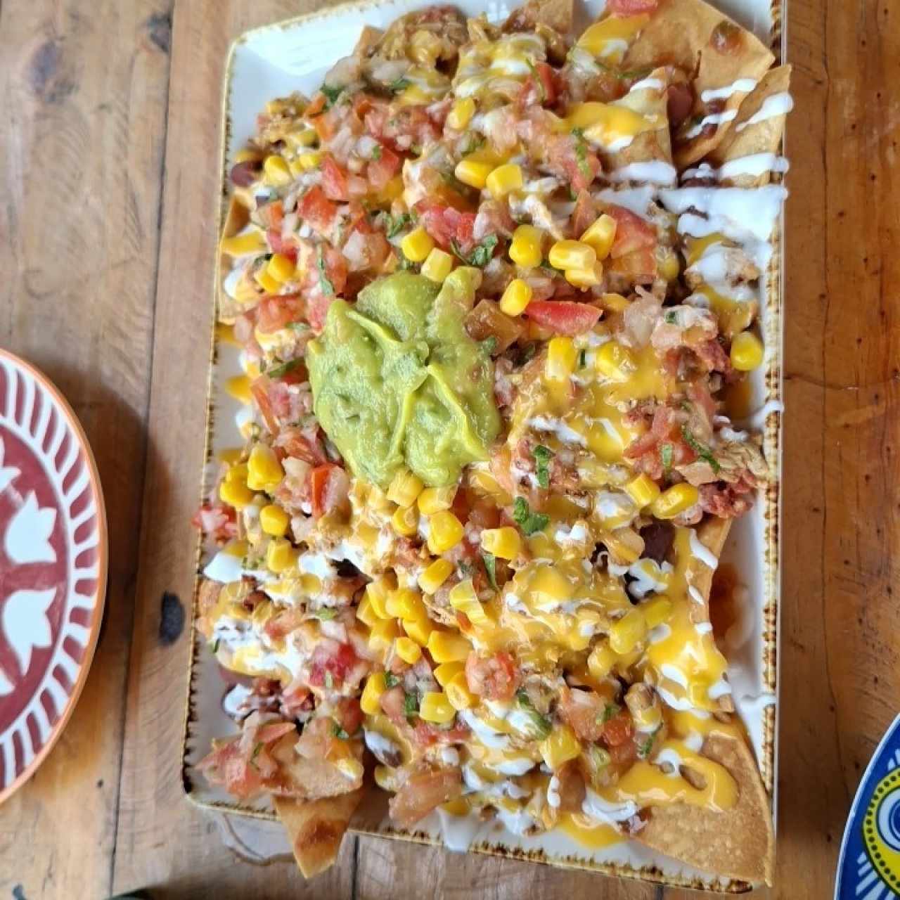 nachos para dos de pollo y chorizo