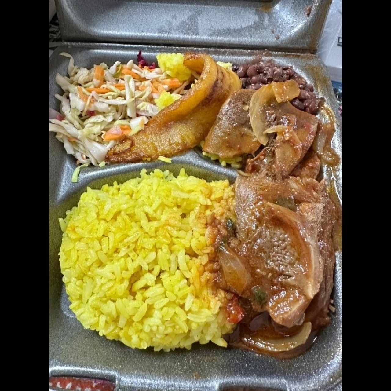 Lengua de res guisada 