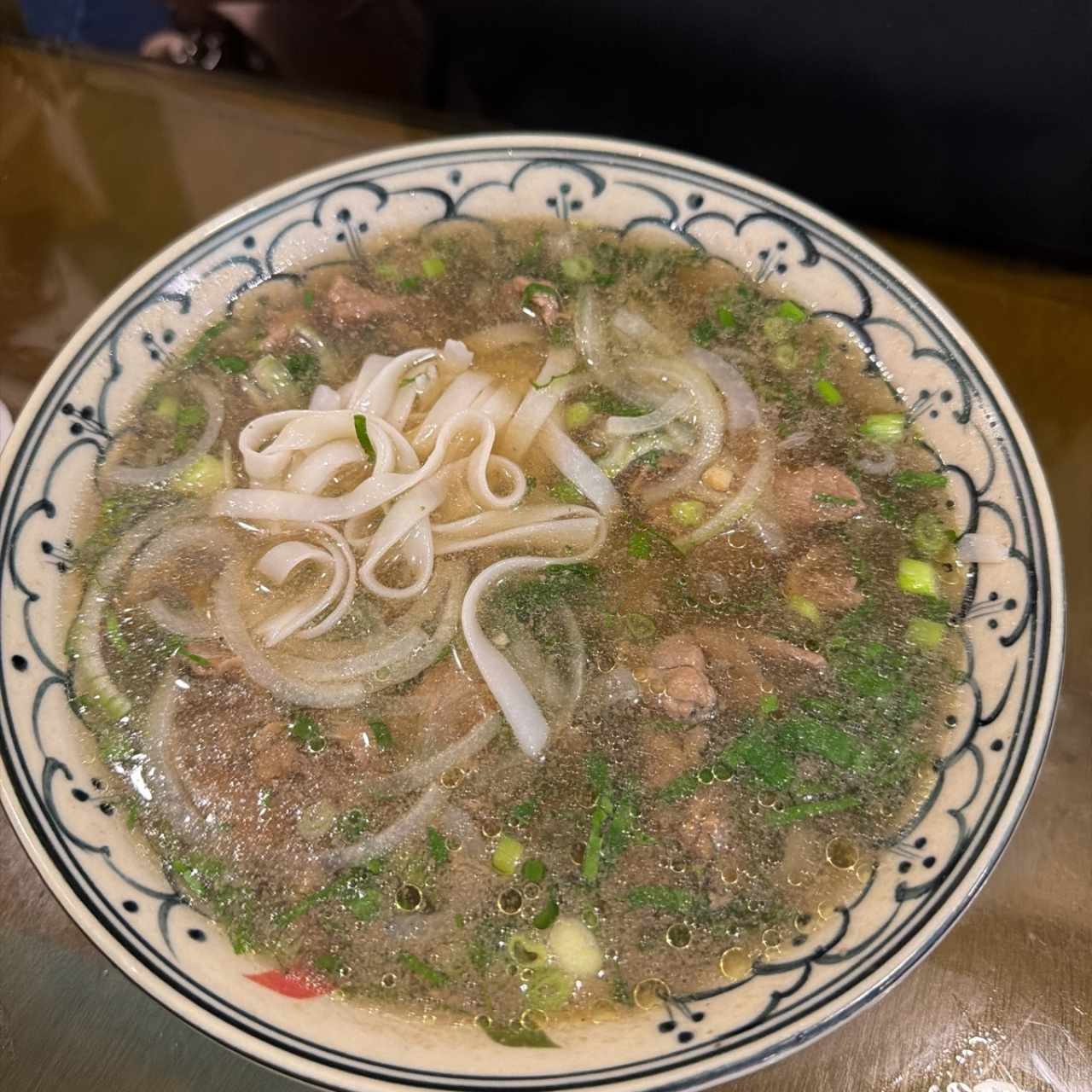 Sopa de res salteado en ajo