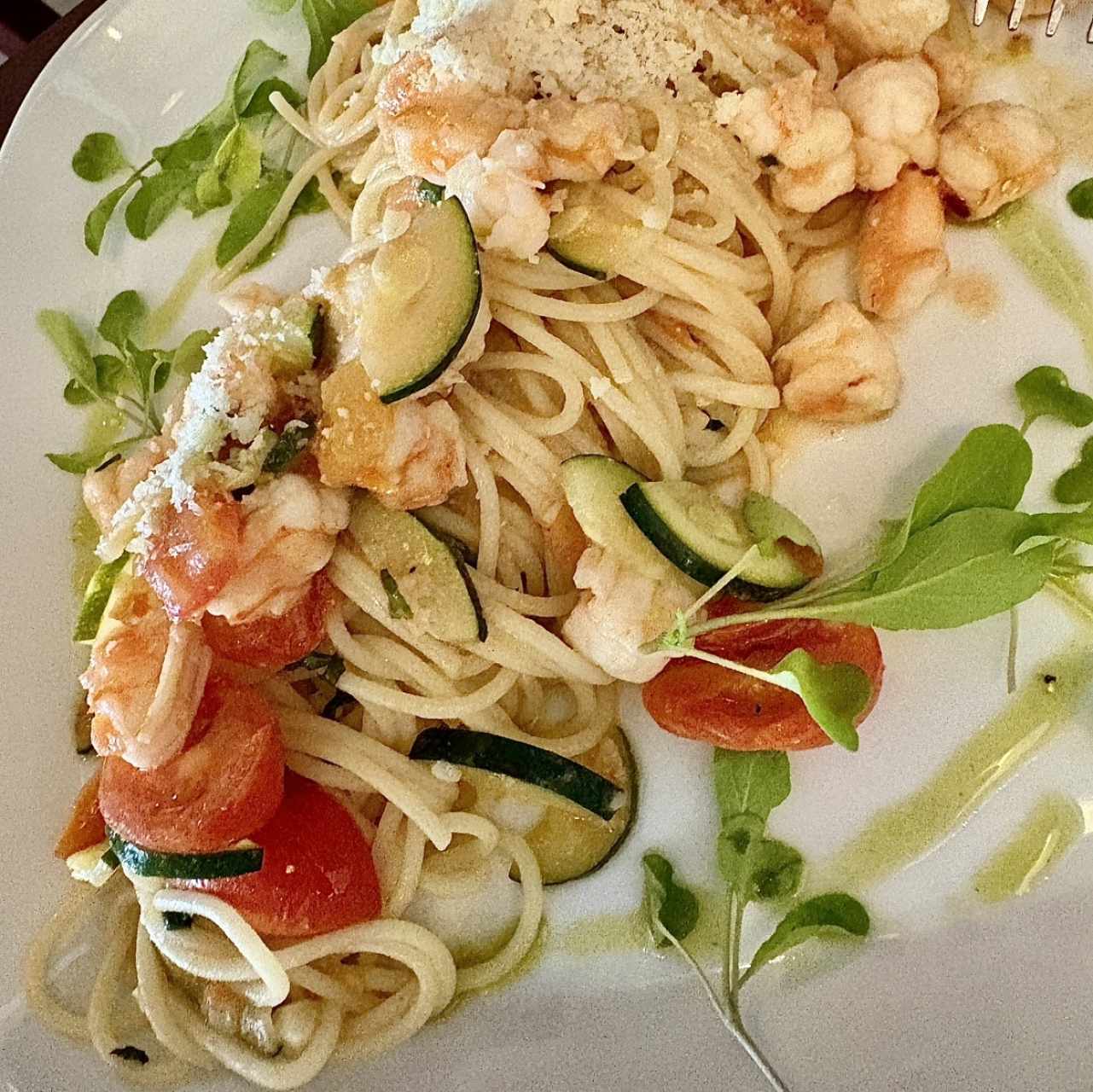 Spaghetti con camarones 