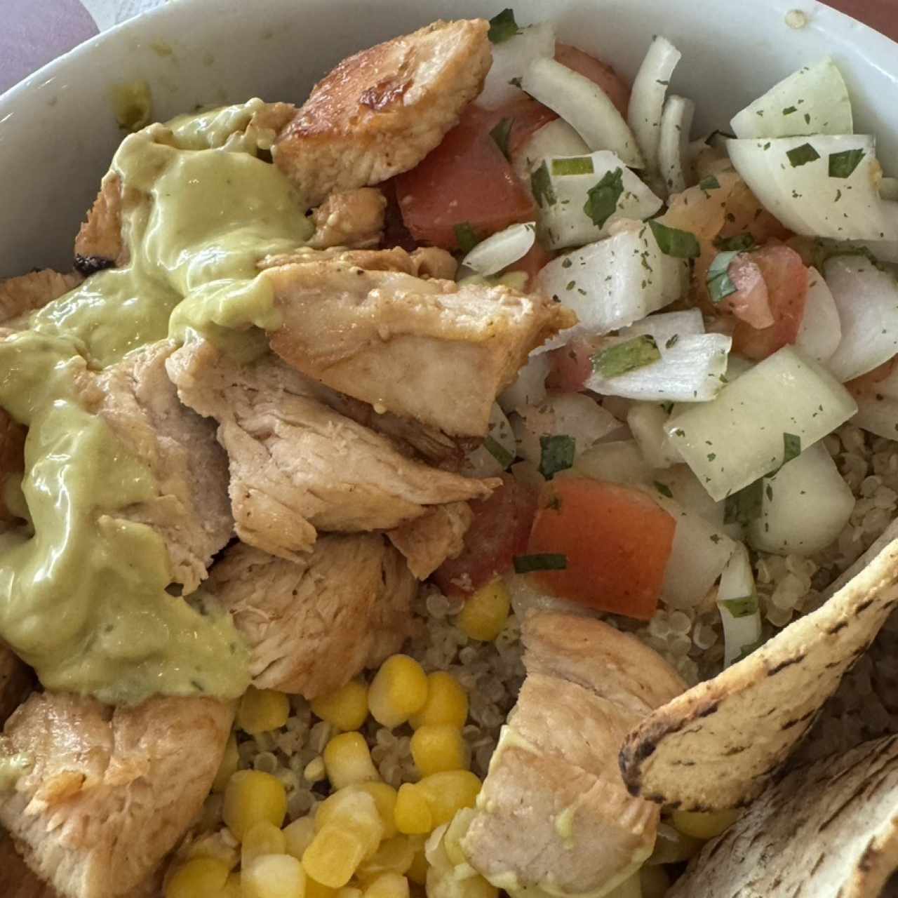 Bowl con quinoa