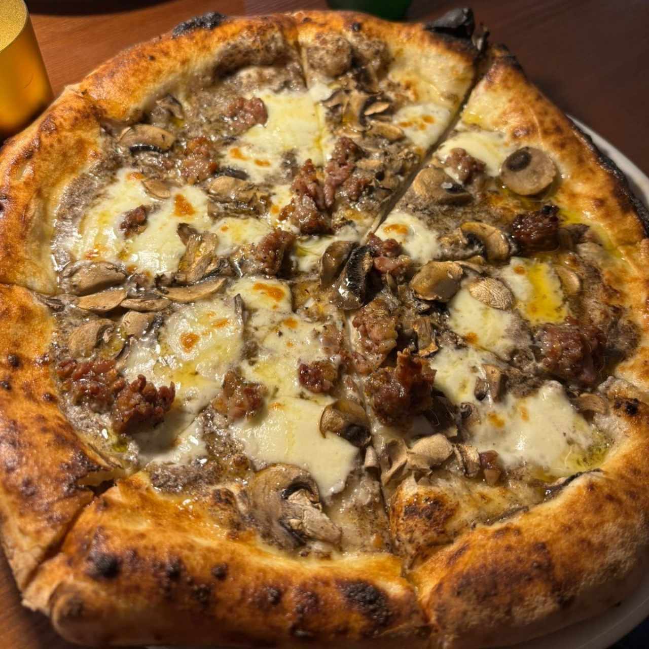 Pizza nero