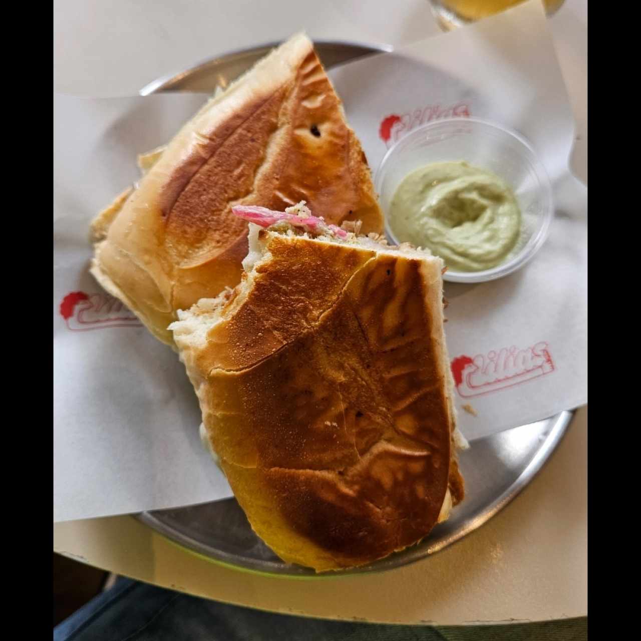 Sándwich de pernil