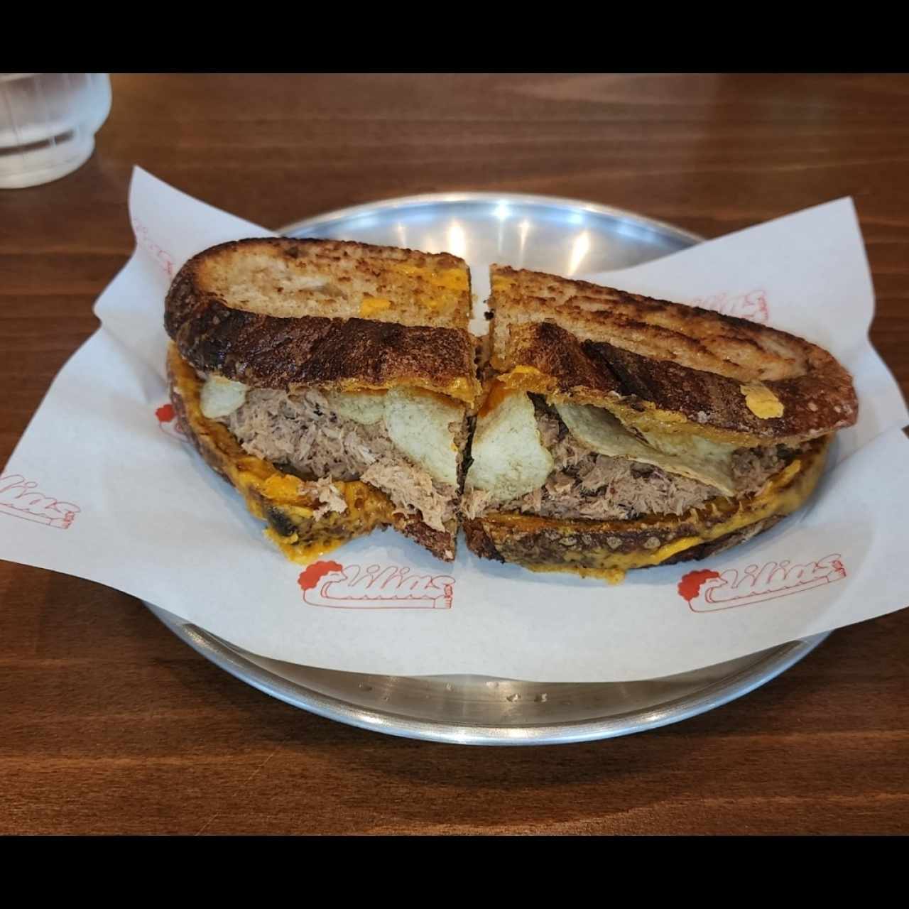 emparedado de tuna