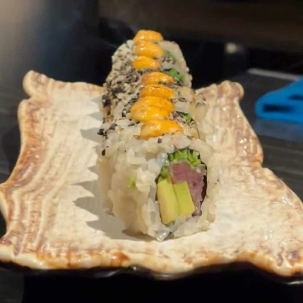 Spicy atun roll