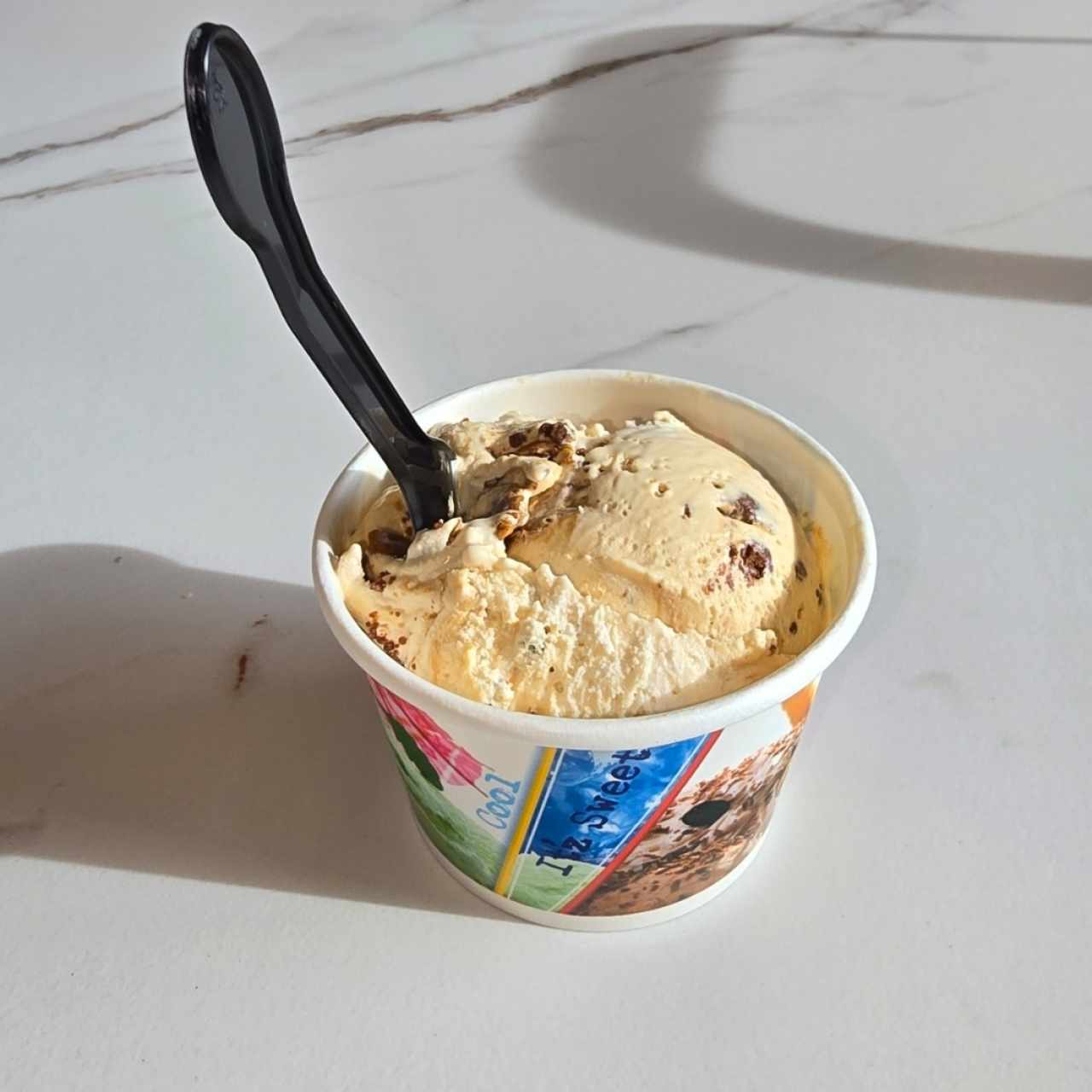 Helado de chocolate blanco