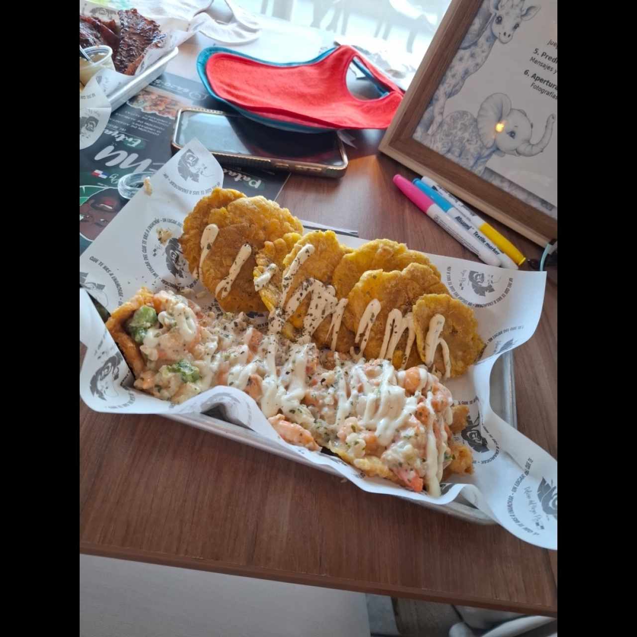 filete con cóctel de camarones