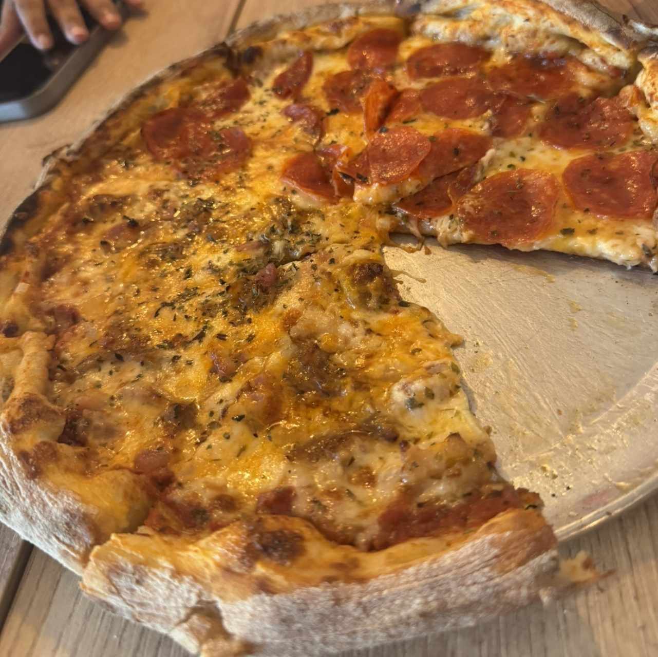 Mitad peperoni, mitad puerco