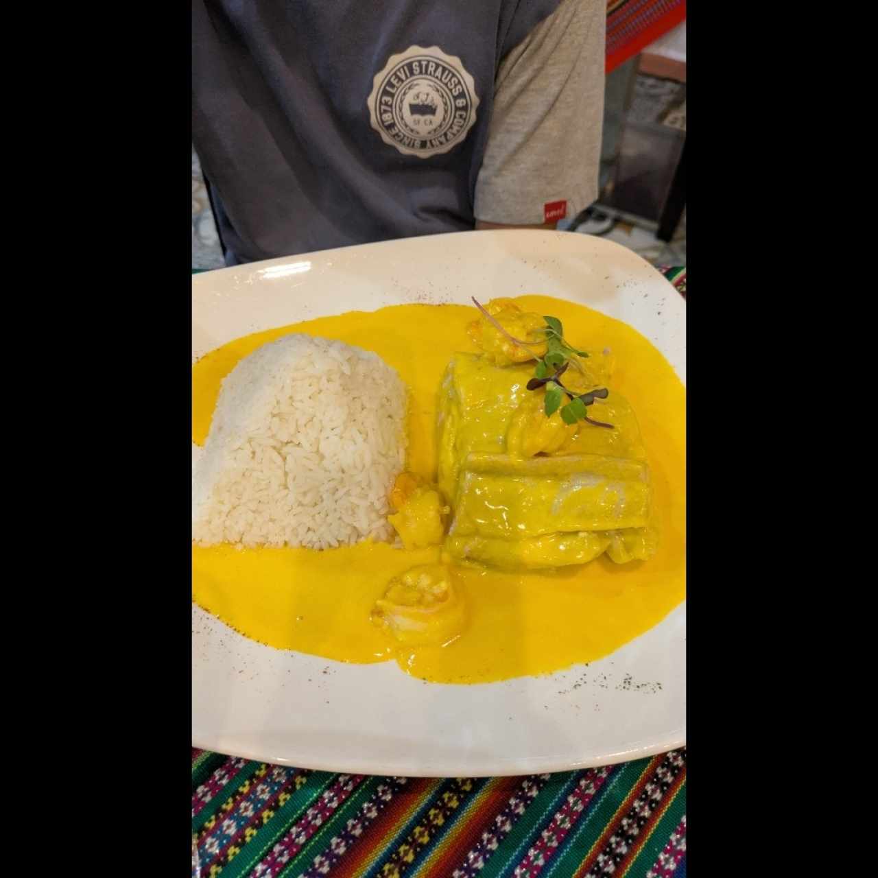 Corvina Rellena de Camarones