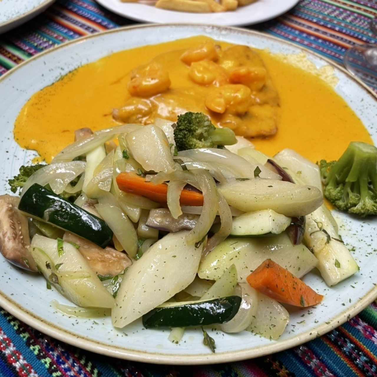 Corvina Rellena de Camarones
