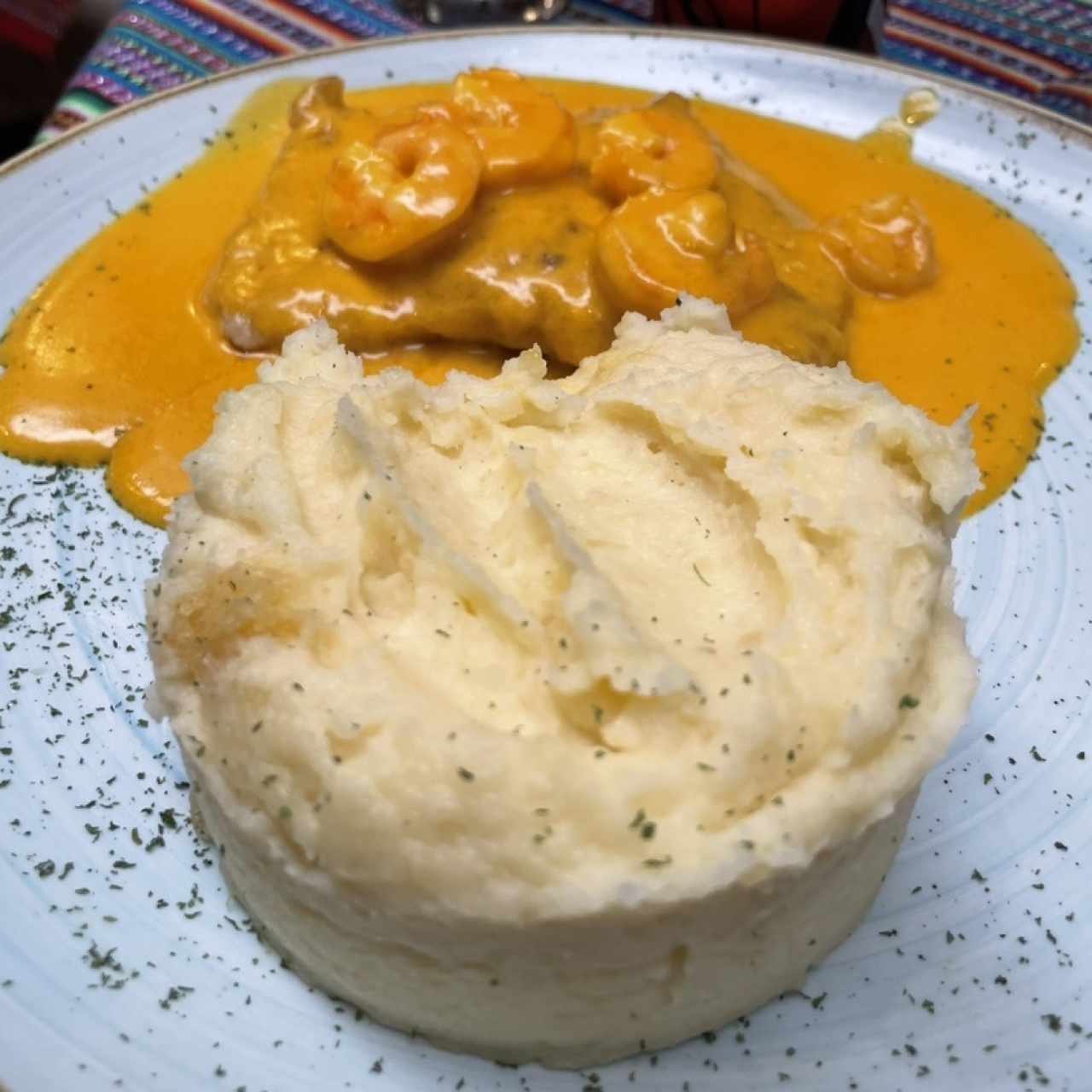 Corvina Rellena de Camarones
