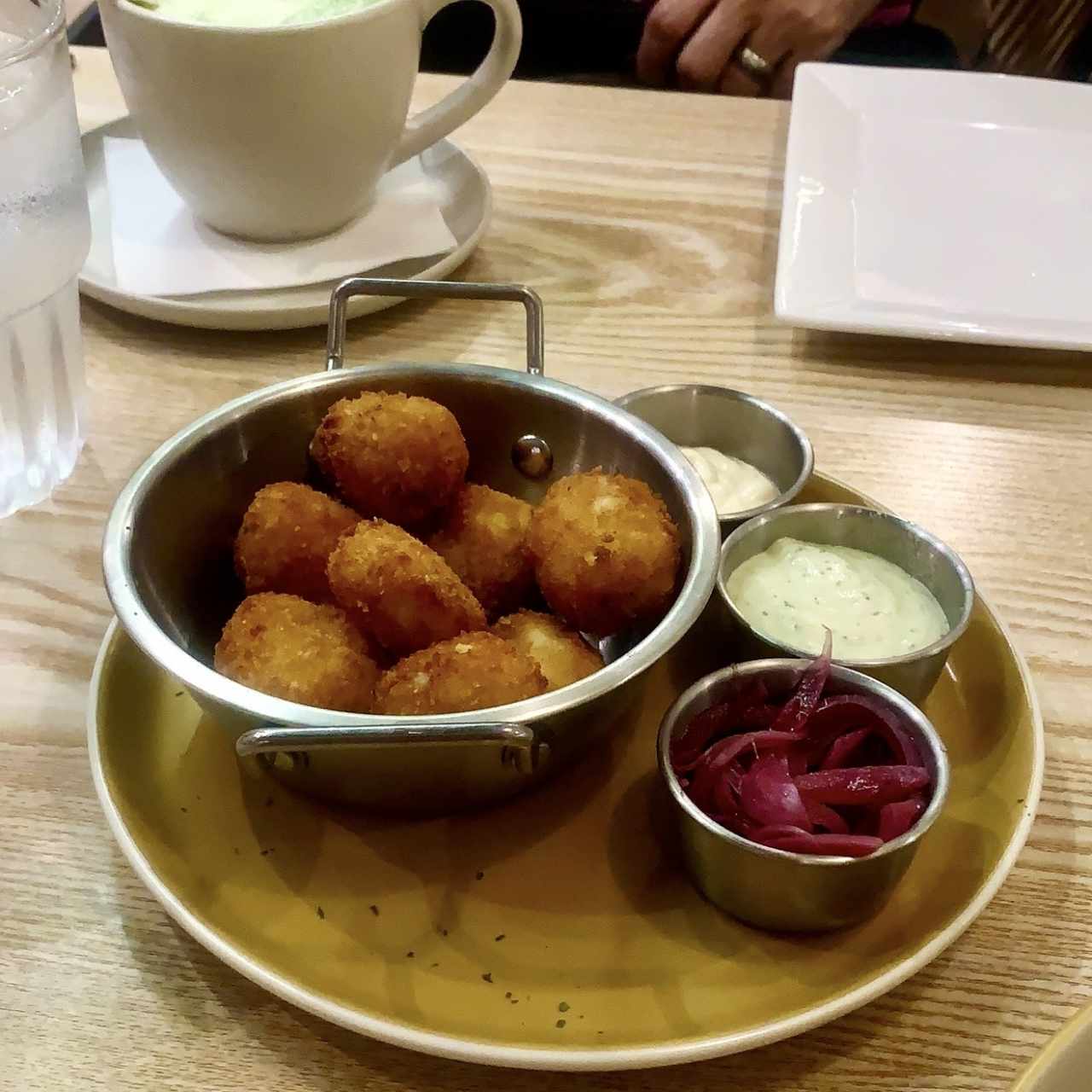 Croquetas de Jamon Serrano.  Me encantaron