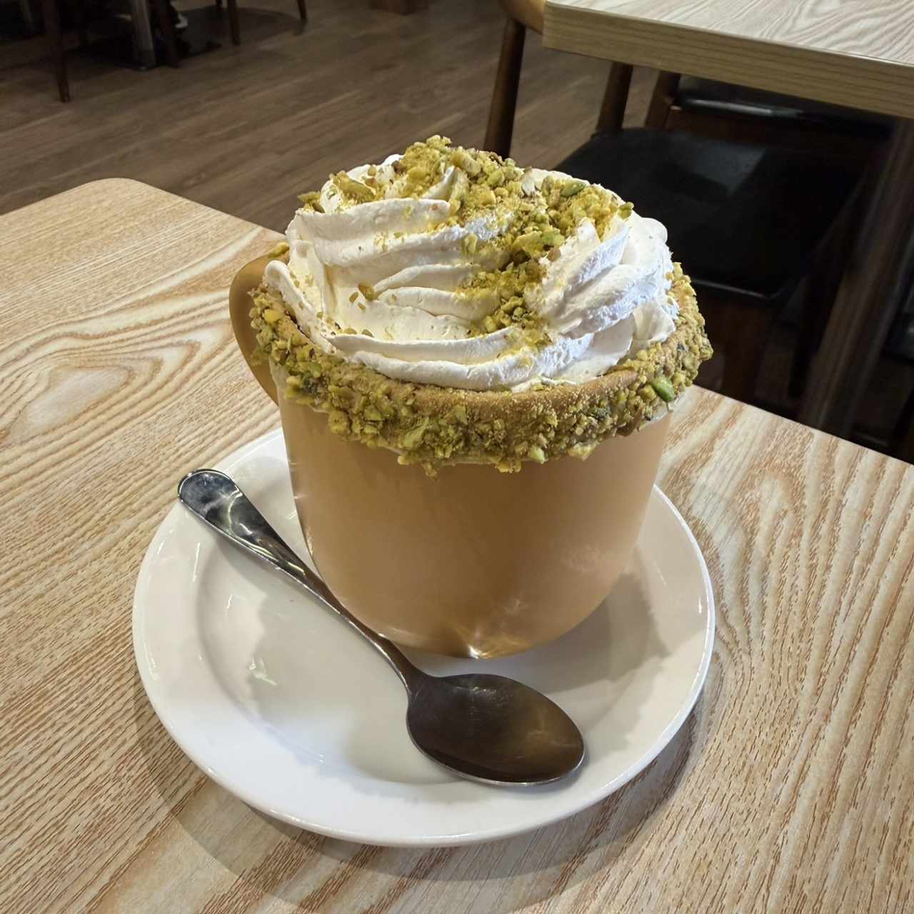 Latte pistachio