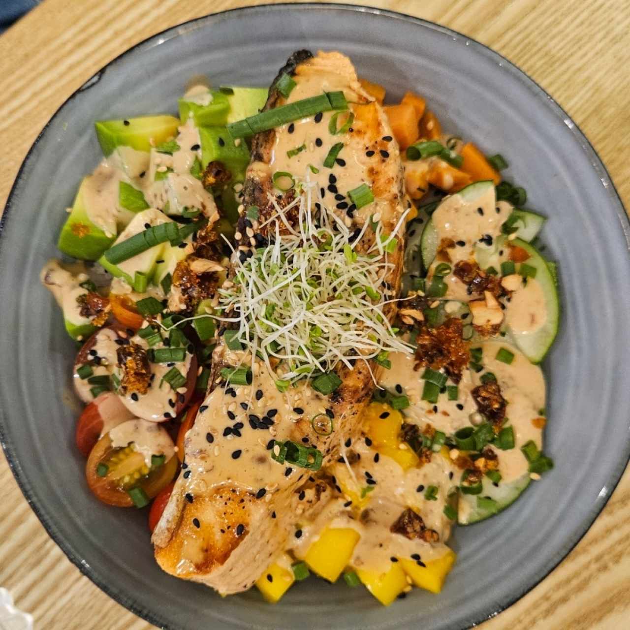 poke de salmon