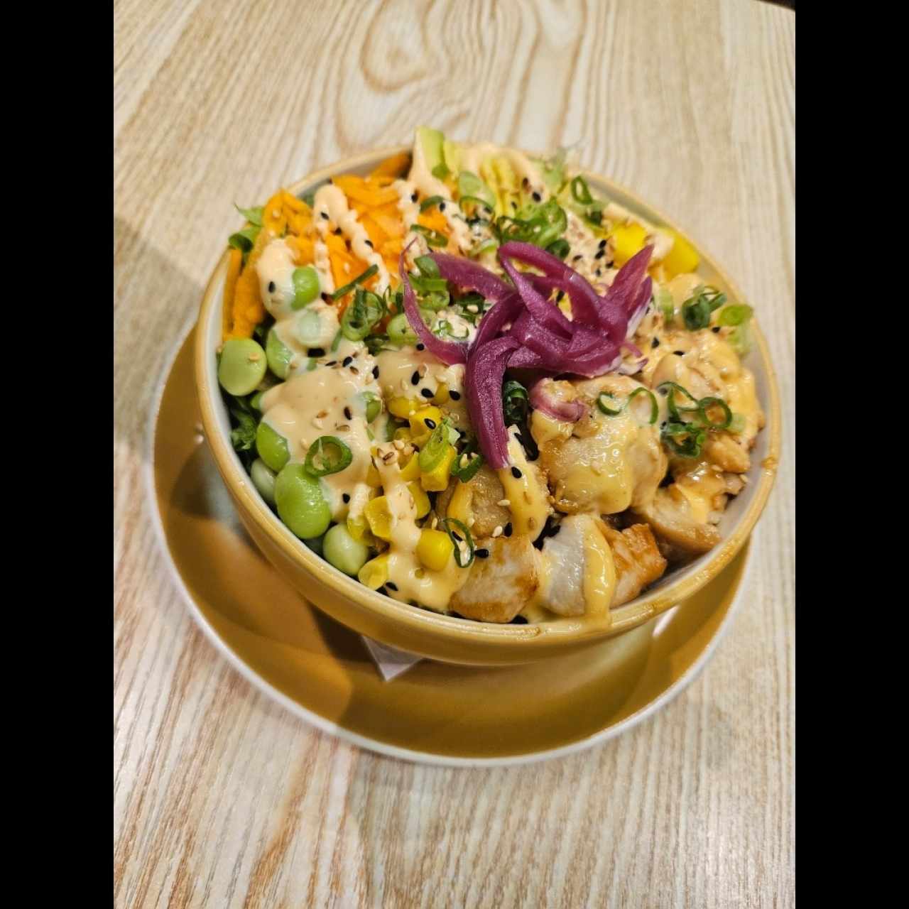 bowl de pollo