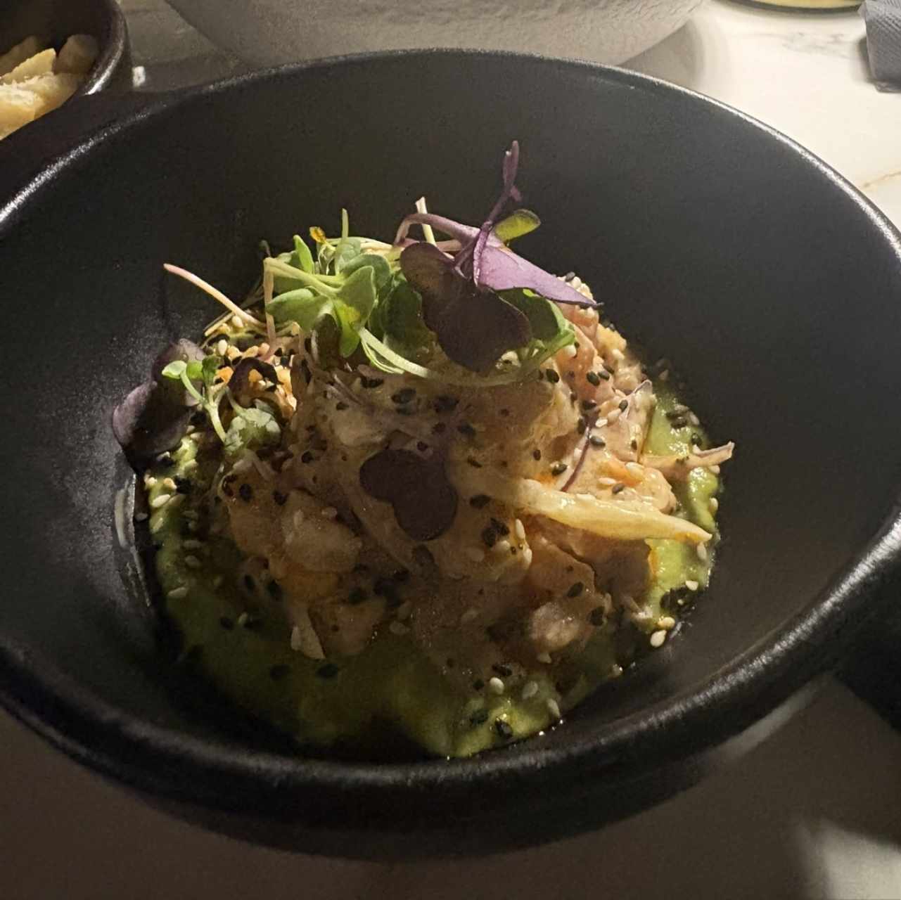 ENTRADAS - TARTARE DE SALMÓN