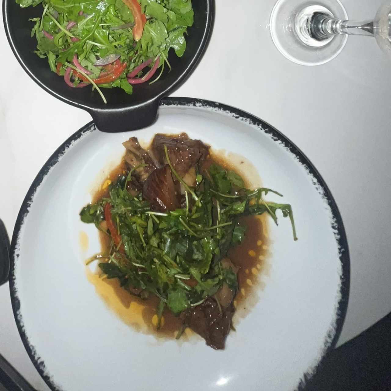 SHORT RIB CON SHIITAKE Y TRUFA