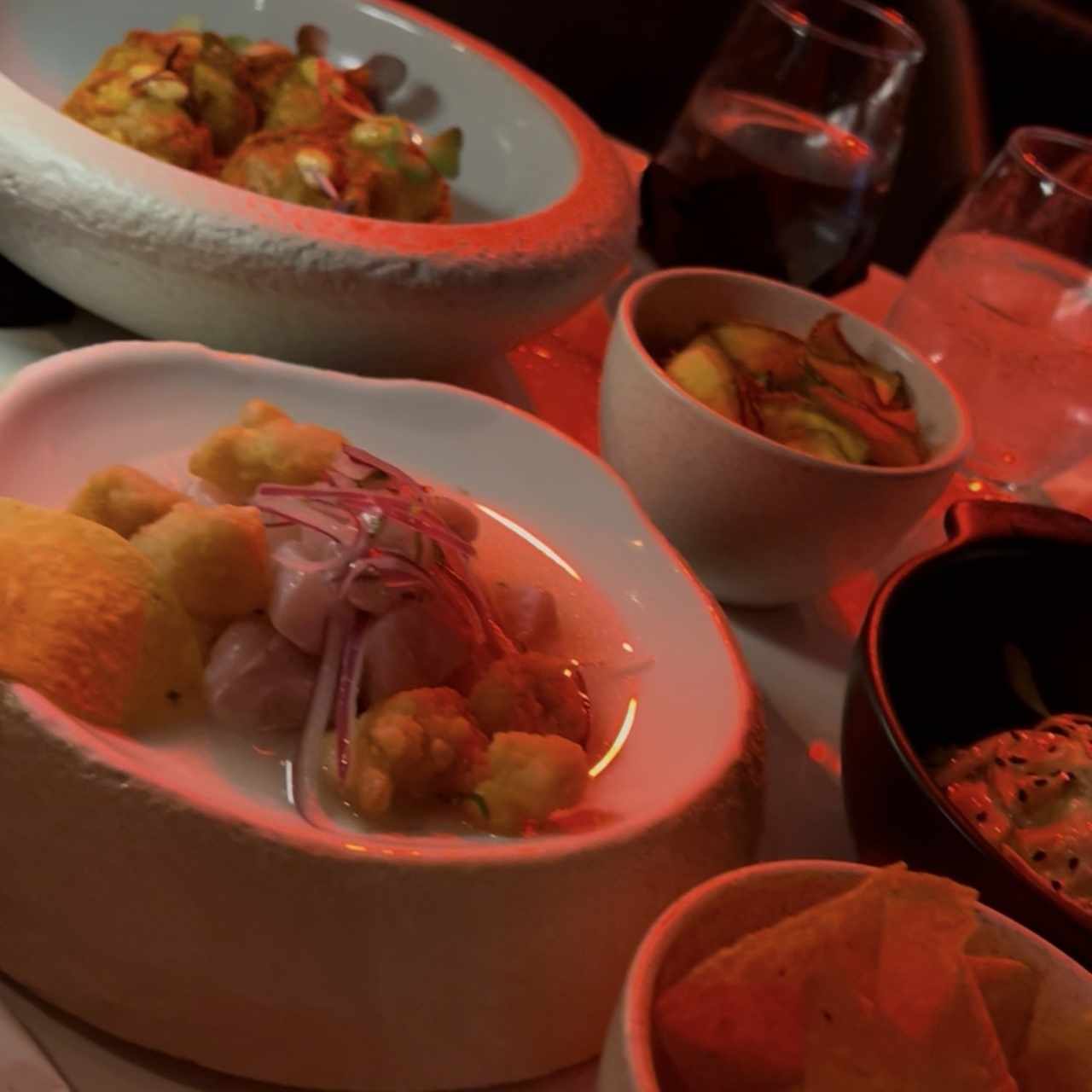 HOT AND COLD CEVICHE y Tartare de Salmon