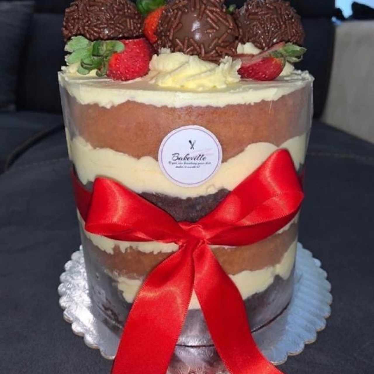 Naked Cakes