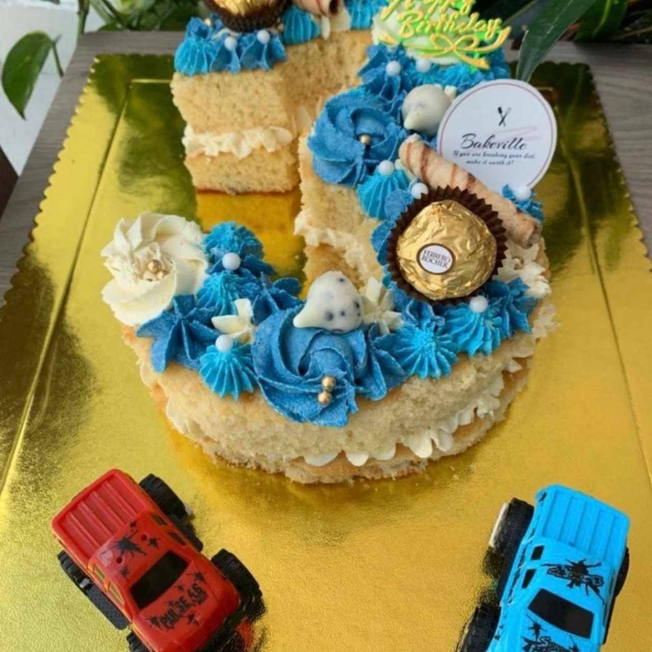 Letter & Number Cakes
