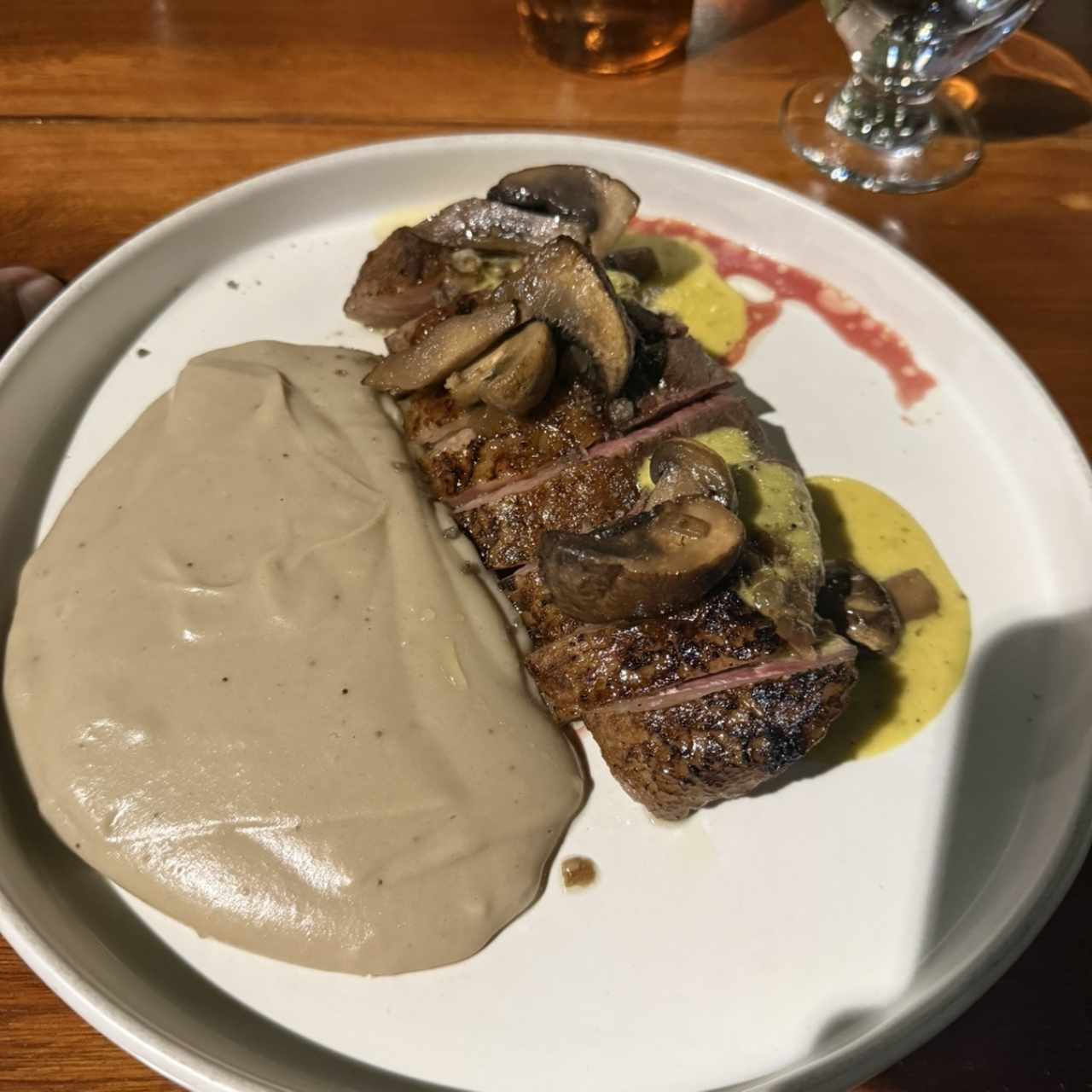 Picaña con pure de guineo verde