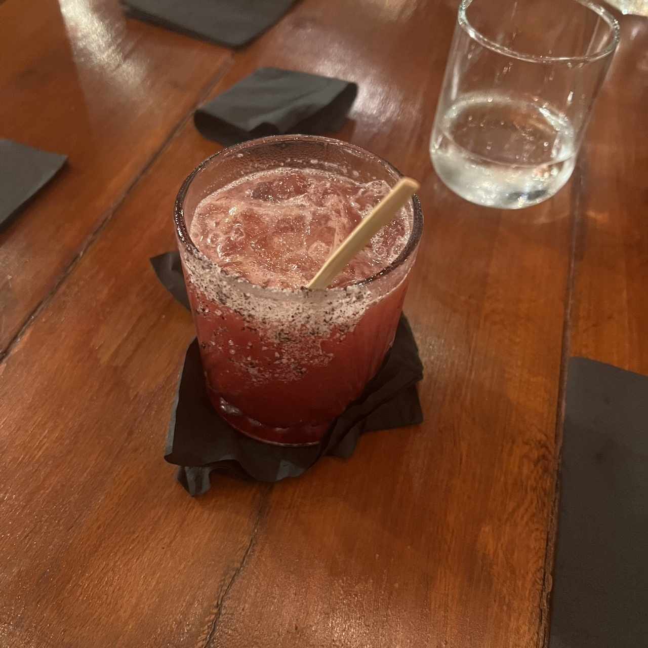Ron sunrise cocktail 