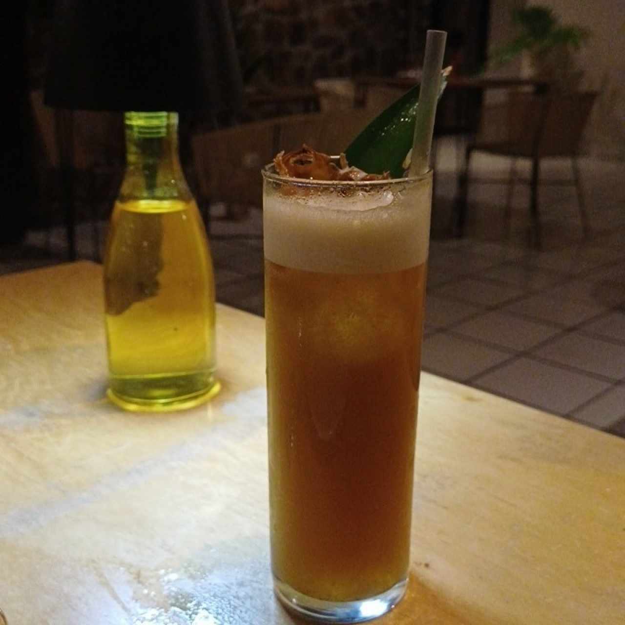Mixología - Smoked Pineapple 