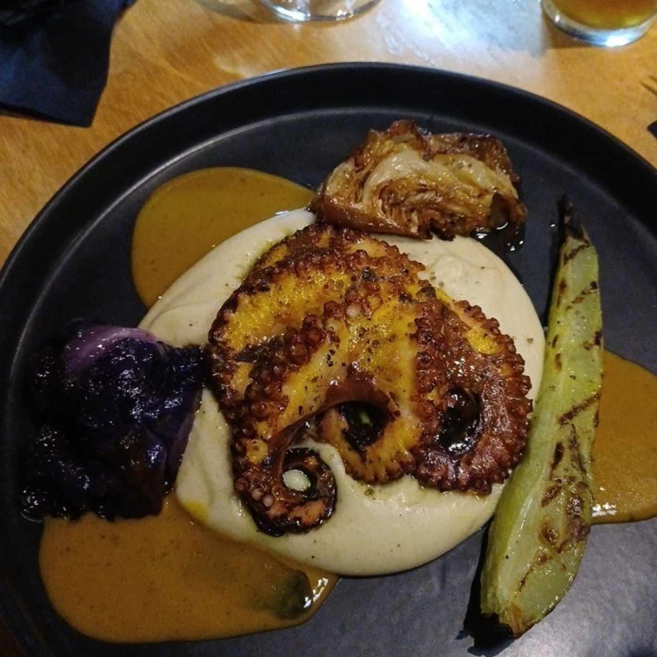 Plato Fuerte - Pulpo al Carbón al estilo Bocatoreño
