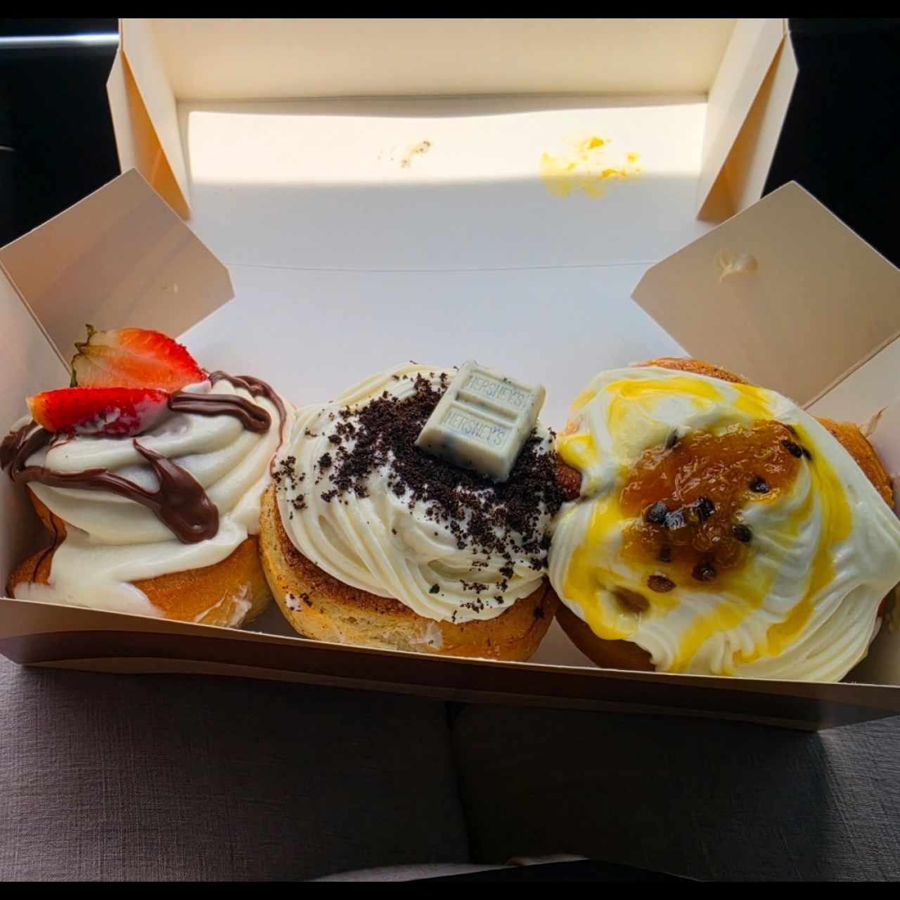 Rollos de Maracuya, Chocolate, Fresas con Nutella