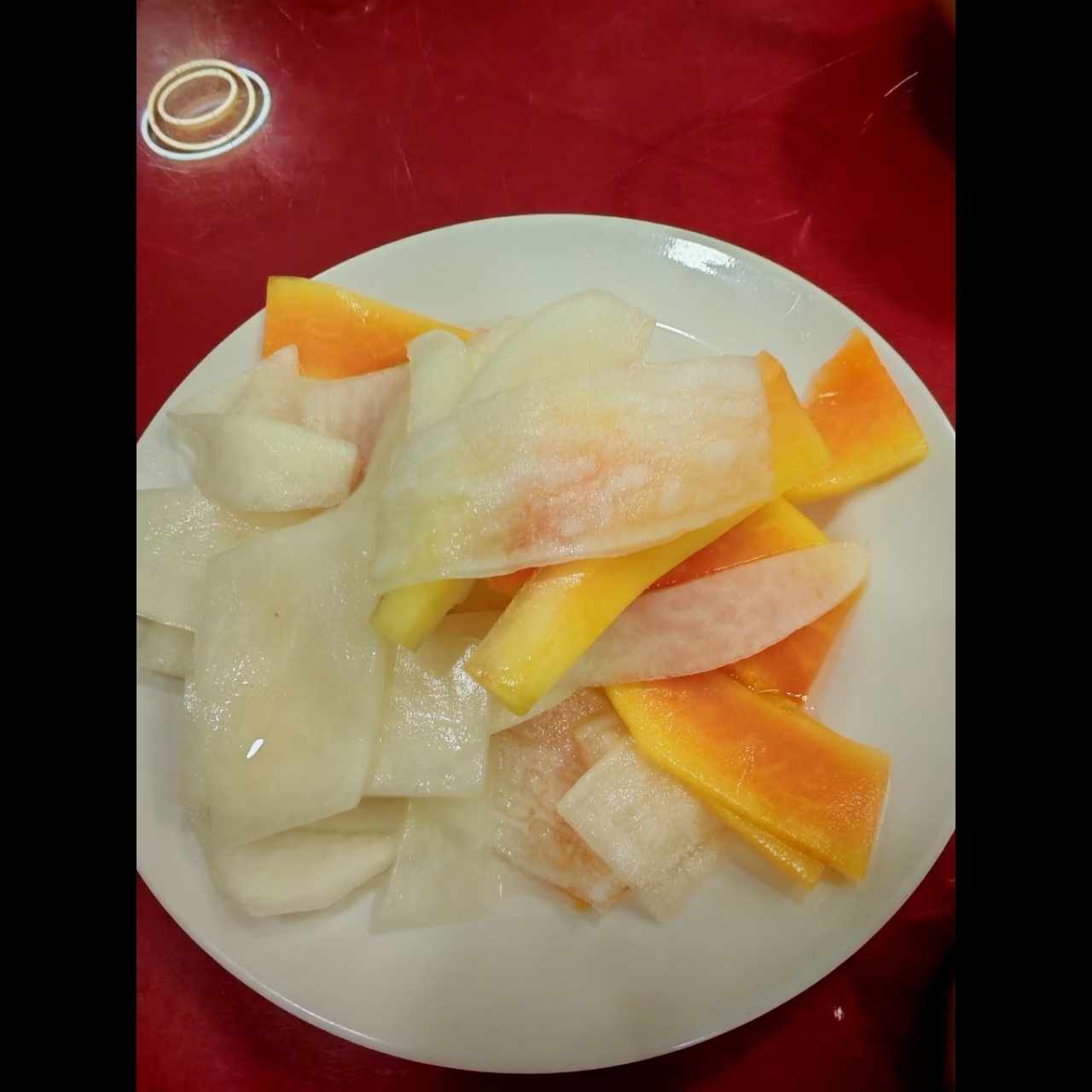 Papaya y nabo encurtido 