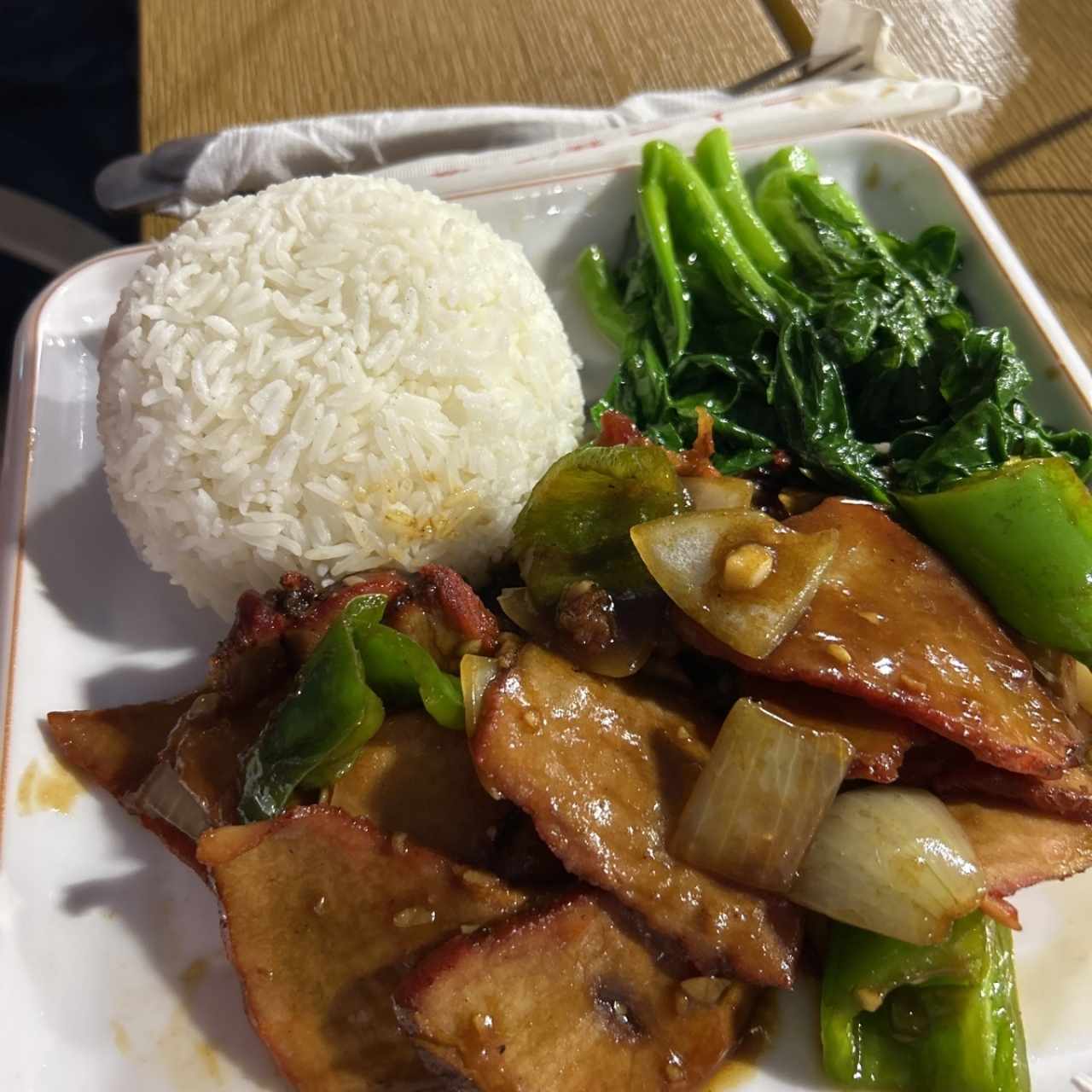 Arroz con puerco asado