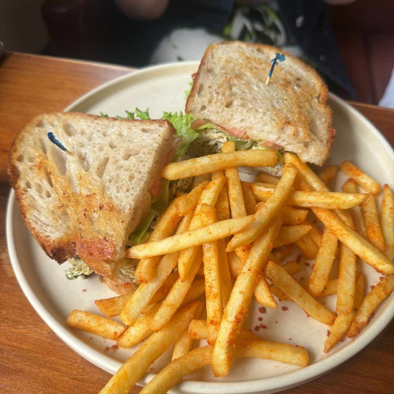 Chicken pesto sandwish