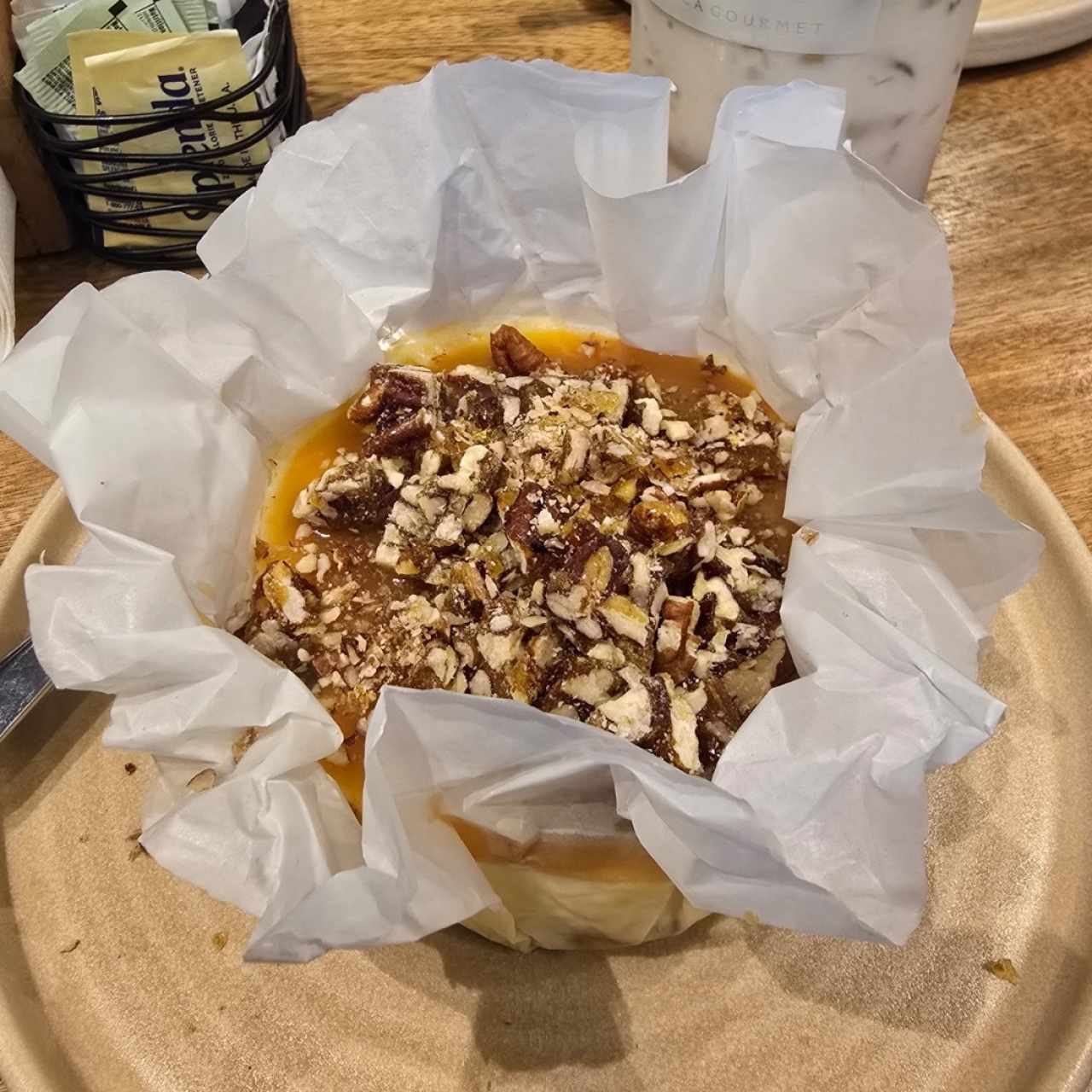 Tarta Vasca - salted caramel & pecanas 