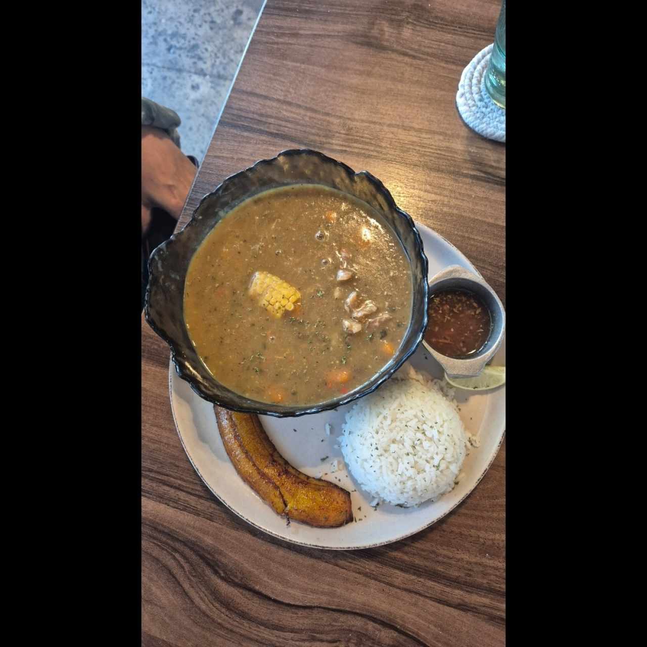 sopa de carne completa 