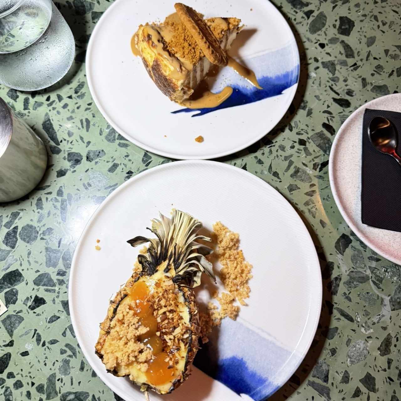Tarta Vasca y Creme Brule de Piña