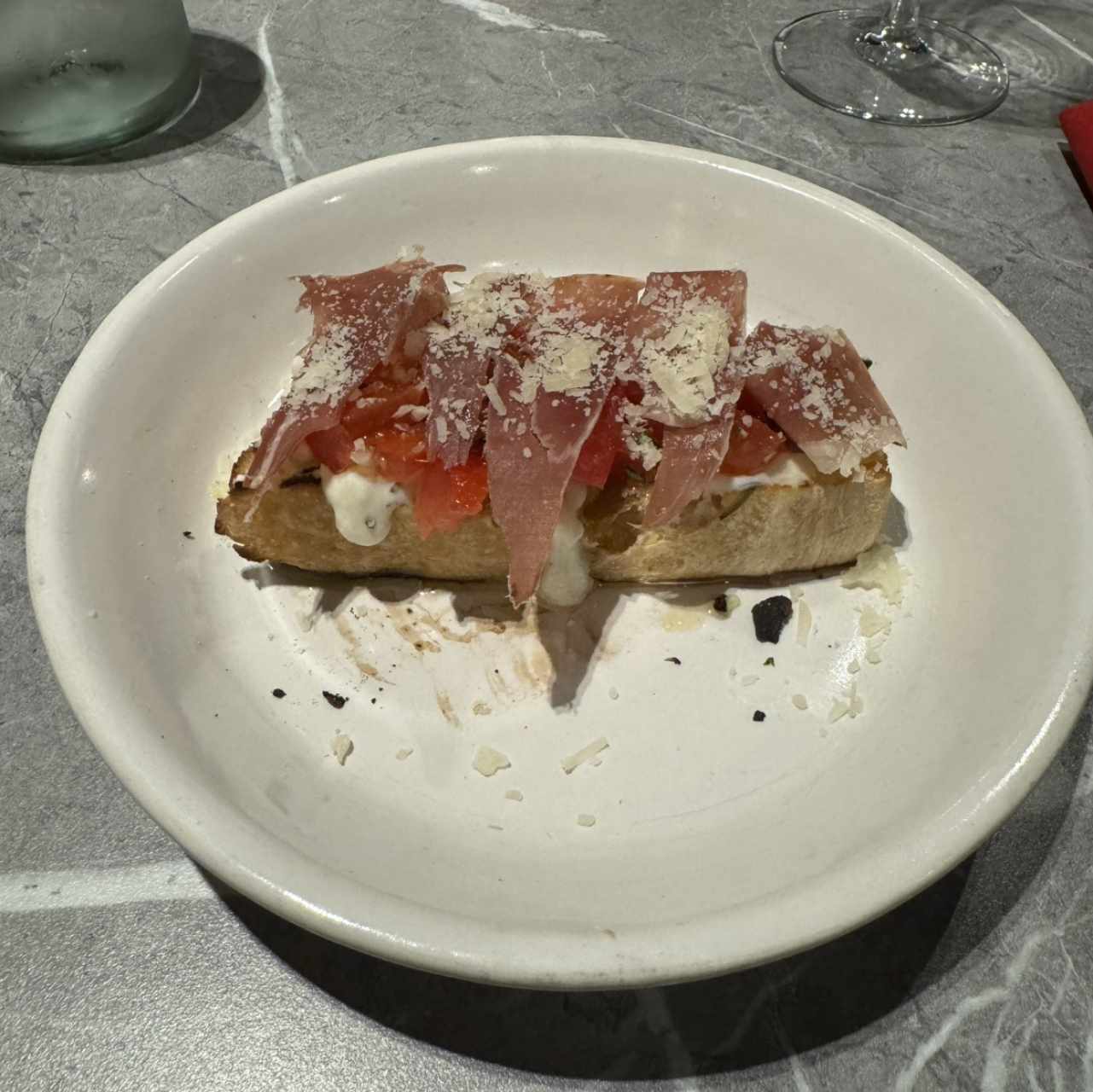 Bruschetta con prosciutto