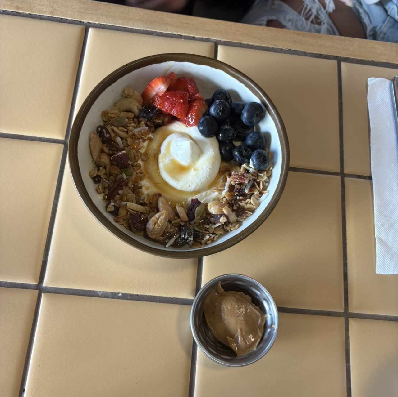 Yogurt con granola