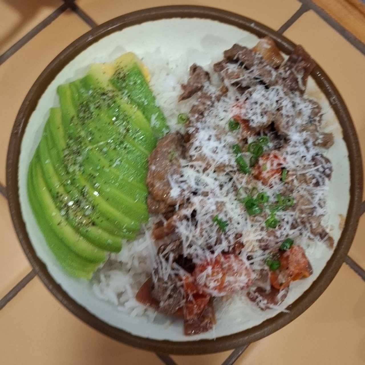 bowl de carne al limon