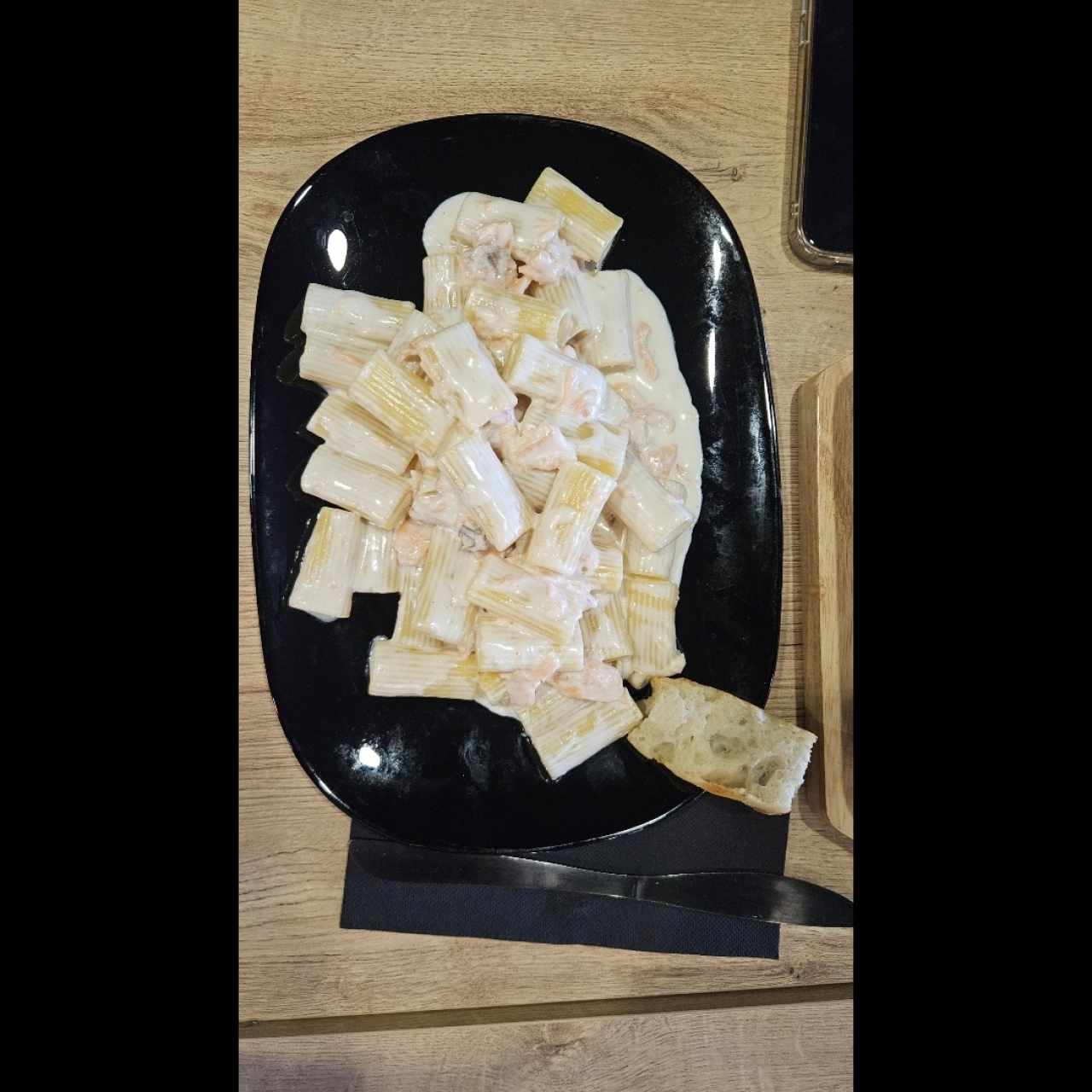 pasta ringatoni al salmone