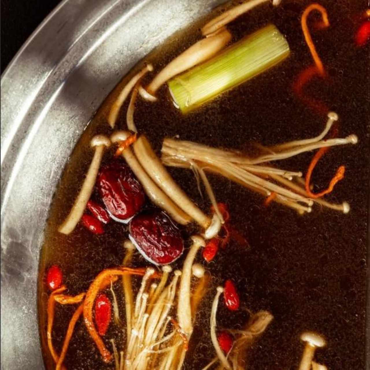 Caldo de champiñones