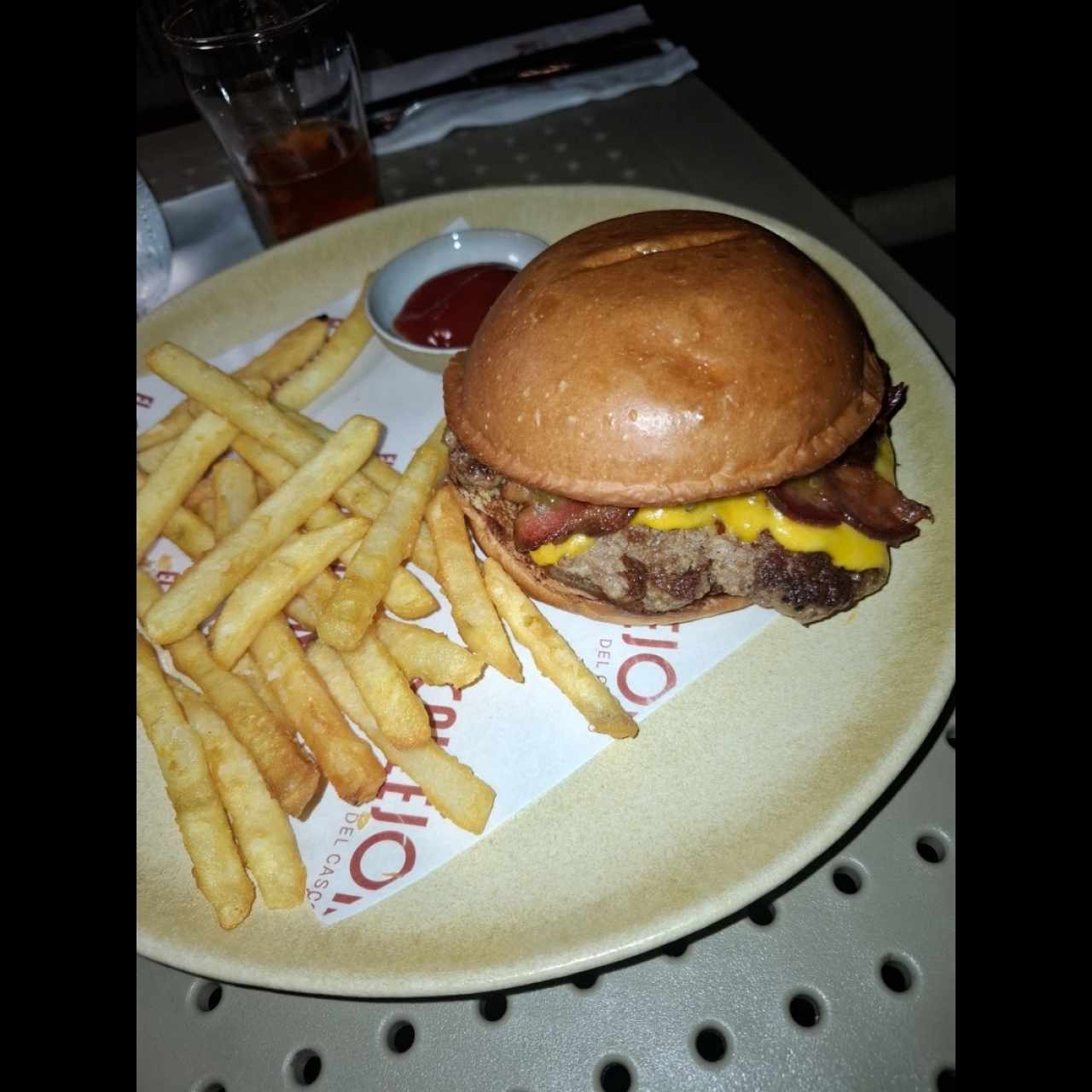 Platos Fuertes - CALLEJÓN BURGER