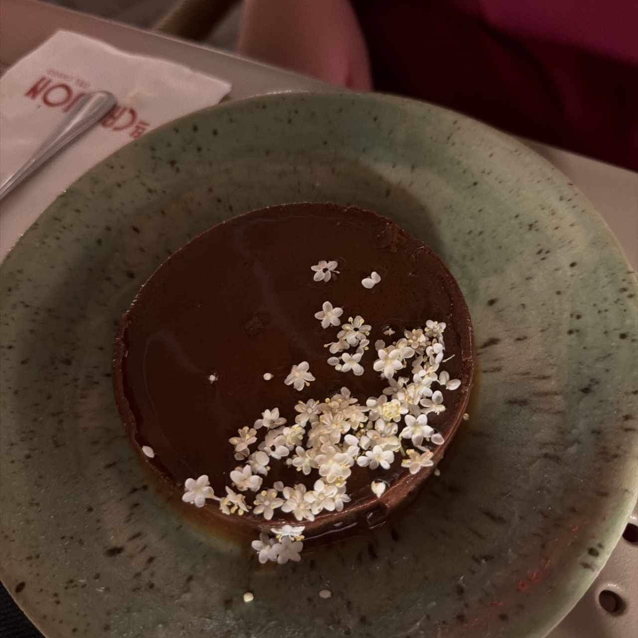 FLAN DE CHOCOLATE Y SALSA DE CAFÉ
