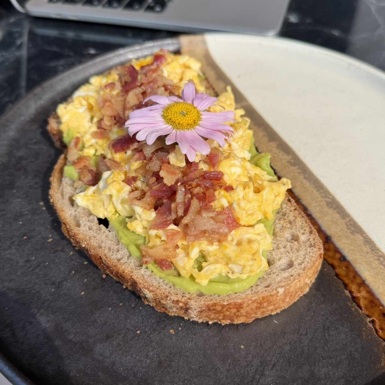 Avo Toast