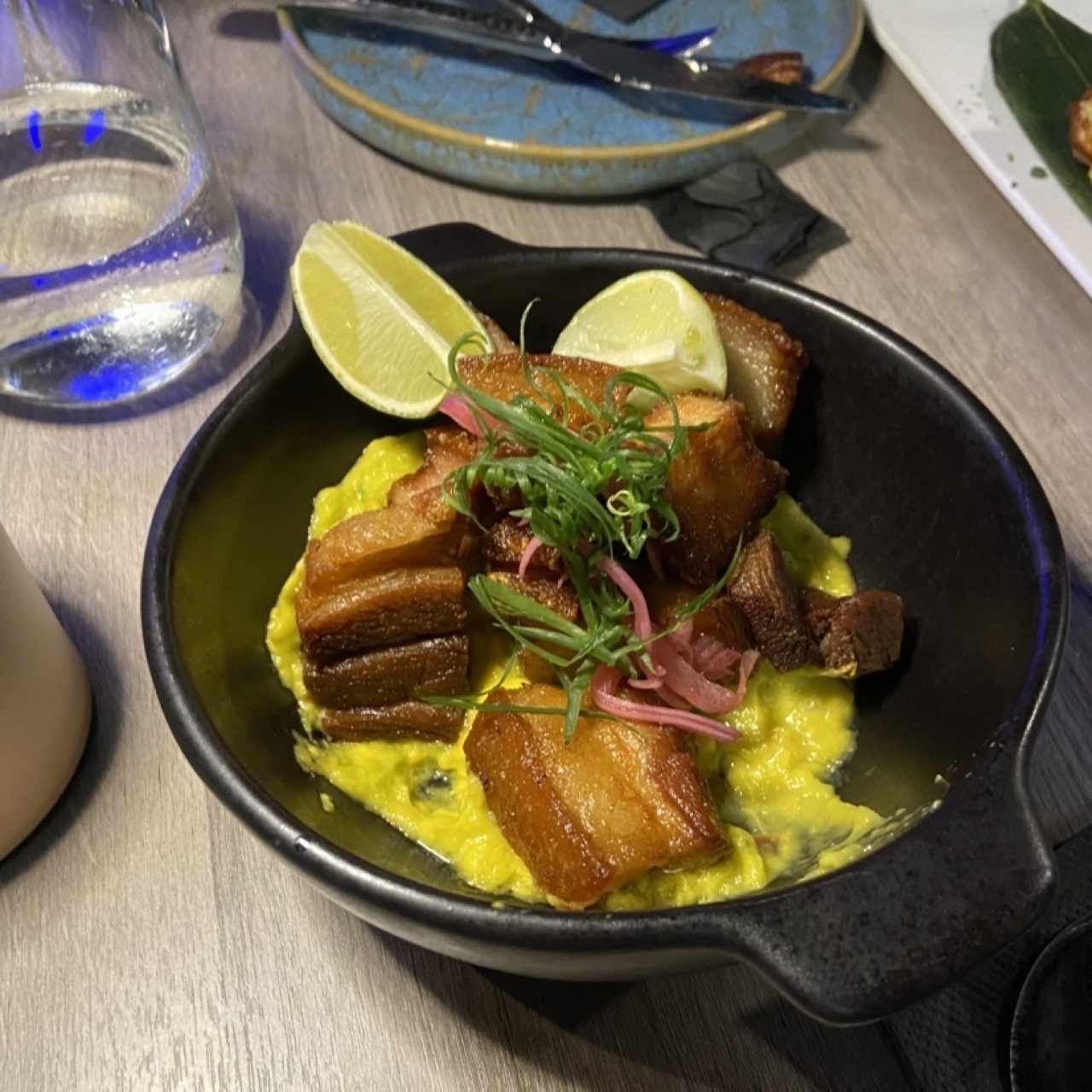 Porkbelly con Guacamole