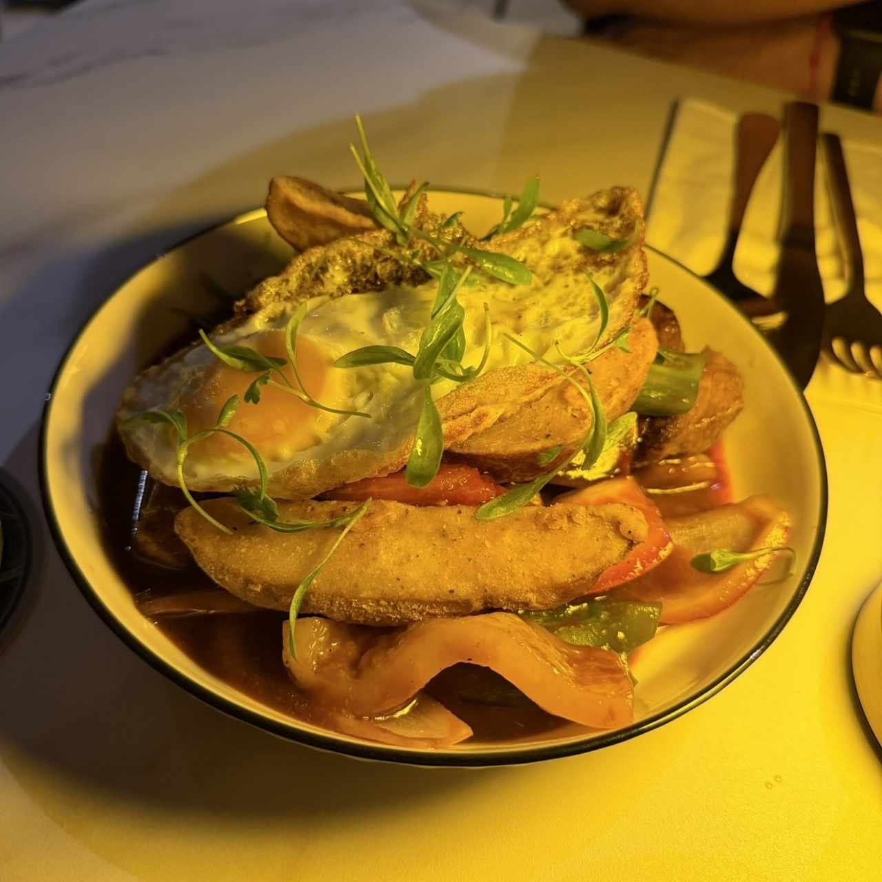 Lomo saltado