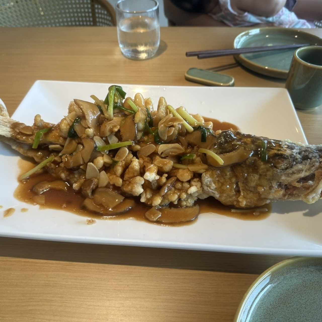 Corvina al vapor estilo racimo de uvas 