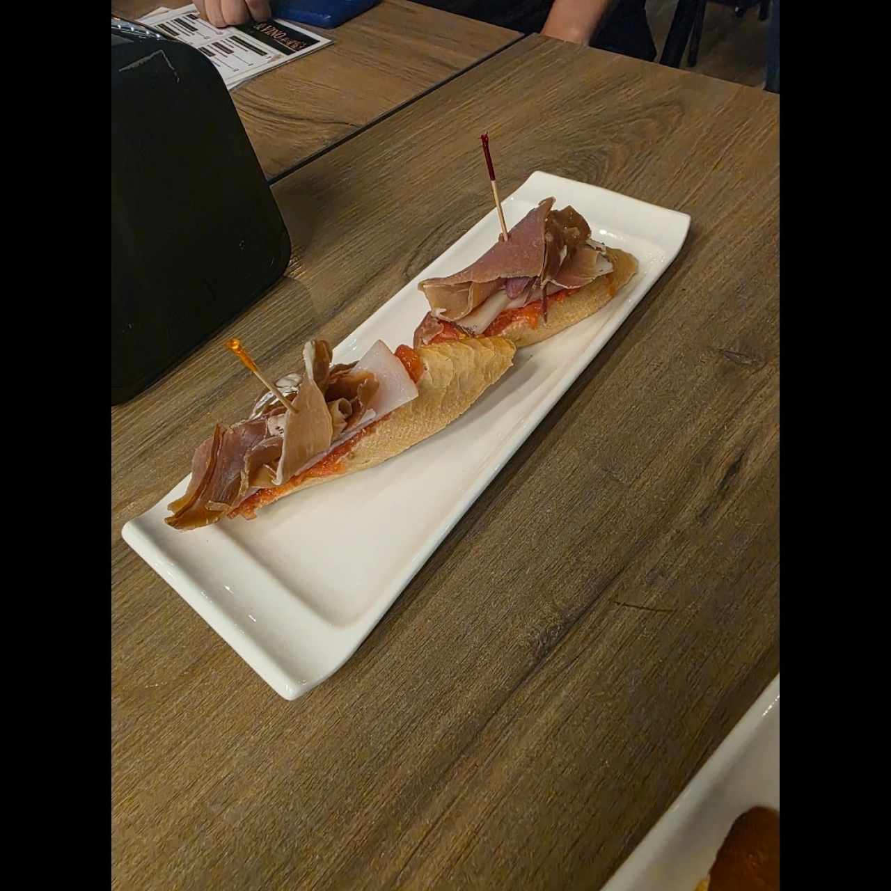 Bocadillo de Serrano