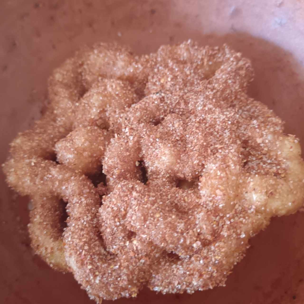 Churro con chocolate y tomate 